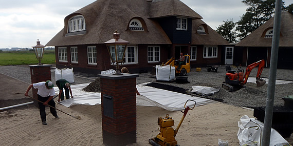 http://www.jansenhoveniers.nl/wp-content/uploads/2014/01/header-hoveniers-570-285-03.jpg